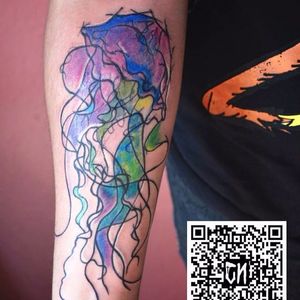 Sketchy watercolor jellyfish tattoo by Debbie Ripper. #watercolor #DebbieRipper #sketchy #abstract #jellyfish