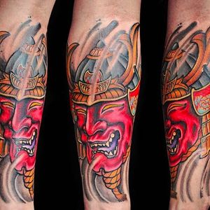 Rad samurai head tattoo by Jan Fresco. #toxic #JanFresco #goodhandtattoo #neotraditional #coloredtattoo #samurai