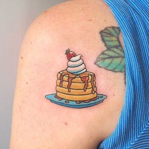 Pancakes topped with strawberries and cream. Tattoo by Jessica Channer. #traditional #pancakes #strawberries #cream #breakfast #JessicaChanner