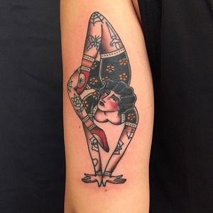 Contortionist Tattoo by Zooki #contorionist #contorionistgirl #contortion #acrobatics #gymnast #oldschool #traditional #traditionalgirl #Zooki