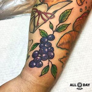 Blueberry Tattoo by Jina @allday_jina #Jinatattooer #Alldaytattoo #Foodtattoo #SouthKorea #Blueberry