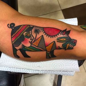 Boar and pyramids scenery Tattoo by Teide Tattoo #TeideTattoo #SevenDoorsTattoo #Neotraditional #Eccentric #AnimalTattoos #Boar #Pyramids