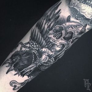 Blackwork Crow Tattoo by Alexander Pilerci #blackworkcrow #crow #blackcrow #raven #blackbird #blackworkbird #blackworkartist #AlexanderPilerci