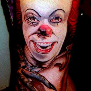 Straight from the movie poster tattoo by Saz #Pennywise #IT #StephenKing #clown #reboot  #TimCurry #horror #realism #saz