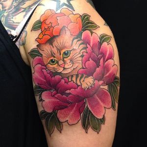 Tattoo made by Rodrigo Souto Bueno #peony #kingofflowers #botan #kitty #flower #RodrigoSoutoBueno
