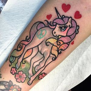 Pastel Unicorn by Ly Moloney (via IG-lyaleister) #traditional #illustrative #colorful #pastel #girly #cute #lymoloney