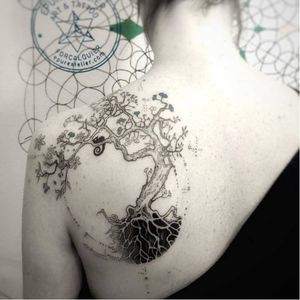 Tree tattoo by Marie Roura #MarieRoura #graphic #spiritual #tree #blackwork