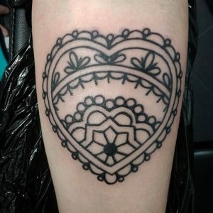 Pattern heart tattoo by Hannah Louise Trunwitt #HannahLouiseTrunwitt #apprentice #heart #tattooapprentice