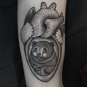 Bear Heart Tattoo by Susanne König #heart #anatomicalheart #dotwork #illustrative #SusanneKonig