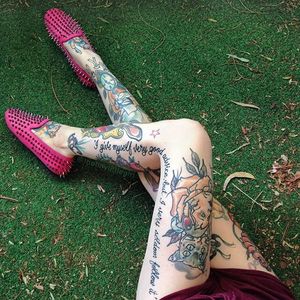 Photo: @thetinylittlegirl – Instagram. #thetinylittlegirl #tattooedwomen #tattooedladies #fashion #fashioninspiration