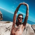 Pictured, Johan Diego. #tattooedmen #tattoodudes #summer