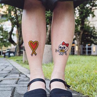 Skull and heart by Woo Loves You #Woolovesyou #WoohyunHeo #newtraditional #redink #skull #bow #teeth #goldtooth #heart #rope #love #valentine #tattoooftheday