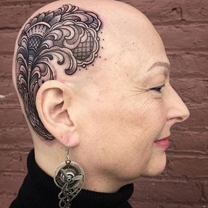 Awesome ornamentation on this woman's scalp by Laura Jade (IG–laurajadetattoos). #elaborate #LauraJade #latticework #paisley #ornamental