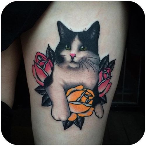 Kitty by @daniellerosetattoo #tattoodo #cat #kitty #rose #daniellerosetattoo