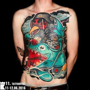 This tattoo won 3rd place in Large Colour, it's by artist Miskacz. Photo taken from Instagram @tattoofestconvention #Krakow #TattooFest #Poland #Miskacz #shark #nuskook #newschool