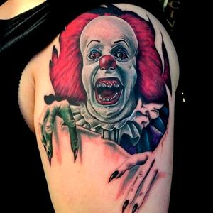 Truly terrifying Pennywise busting out of the skin found on Pinterest by unknown artist #Pennywise #IT #StephenKing #clown #reboot #TimCurry #horror #realism