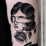 Lady and Rose Tattoo by Mike Adams @mikeadamstattoo #stippling #dotshade #dotshading #mikeadams #mikeadamstattooing #rose #blindfoldedlady