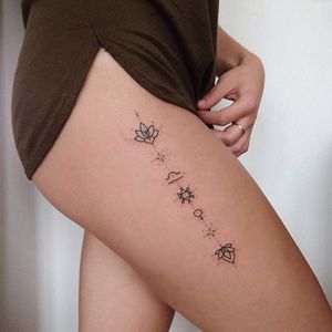 Handpoked thigh tattoo by Anya Barsukova. #AnyaBarsukova #handpoke #minimalist #sacredgeometry