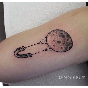 And this magnet attracts the moon by Sammi Johns (via IG -- sammisideup) #sammijohns #magnet #magnettattoo