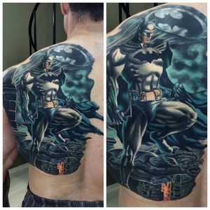 Batman vigiando a cidade #RodrigoLobão #RodrigoRodrigues #brasil #brazil #tatuadoresdobrasil #brazilianartist #comic #batman #nerd #geek #hq #dc #hero #superhero #heroi #superheroi #dccomics #cartoon #batsignal #batsinal