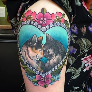 Cuddling Cats Tattoo by Charlotte Timmons @charlotte_eleanor88 #cats #neotraditional #illustration #flowers #color #charlottetimmons #charlotte_eleanor88