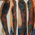 Raven Sleeve Tattoo by Alexander Pozniakov #sleeve #sleevetattoo #sleeveinspiration #ukrainianartist #ukrainetattoo #AlexanderPozniakov