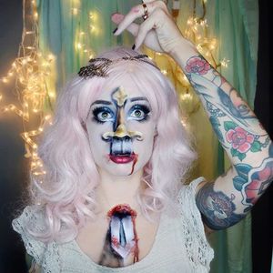 Sword Swallowing Accident by Emily Anderson (via IG-likecharity) #MUA #MakeupArtist #bodypaint #creepy #halloween #EmilyAnderson #sword #swordswallower