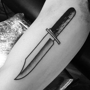 Knife Tattoo by Matt Pettis @Matt_Pettis_Tattoo #MattPettis #MattPettisTattoo #Black #Blackwork #Blacktattoo #Blacktattoos #London #Knife #btattooing #blckwrk