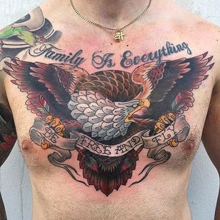 Tatuaje de águila por Pommie Paul