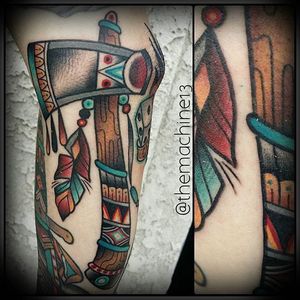Traditional Tomahawk Tattoo by Zack Taylor #tomahawk #tomahawktattoo #tomahawktattoos #nativeamericantattoo #traditionaltomahawk #traditionaltattoo #traditionaltattoos #ZackTaylor