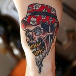 Traditional skull tattoo by Josh Davis #JoshDavis #traditional #skull #skulltattoo #traditionalportrait