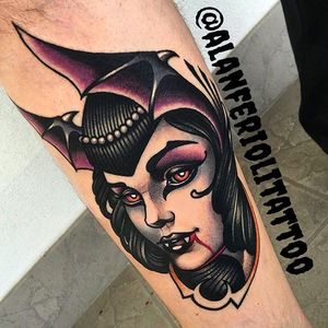 Vampire Lady Tattoo by Alan Ferioli @Alanferiolitattoo #Alanferiolitattoo #Neotraditional #Woman #Girl #Lady #StayGoldTattoo #Vampire