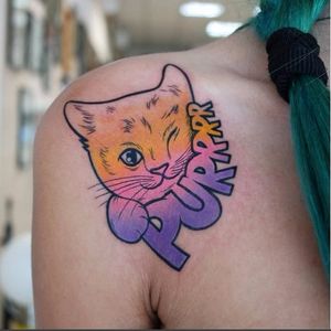 Cute cat tattoo by Gennaro Varriale #GennaroVarriale #colorful #cat #ombre #ombreeffect