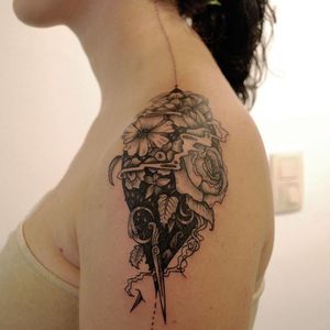 Epaulette Tattoo #Epaulettetattoo #flower #twist #MissSucette