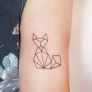 Geometric linework fox tattoo by Jessica Channer. #linework #minimalist #fox #geometric #JessicaChanner