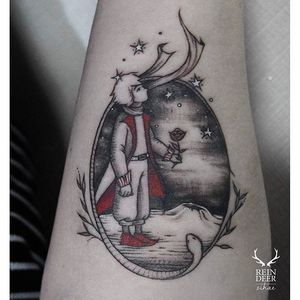 Black and red illustration tattoo by Zihae. #southkorean #southkorea #zihae #blackandred #red #illustrative #thelittleprince #book #literature