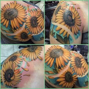 Sunflower petals blowing in the wind. Tattoo by Rich Sensale. #realism #colorrealism #sunflower #flower #RichSensale