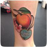 Peach tattoo by artscrape on Instagram. #peach #fruit