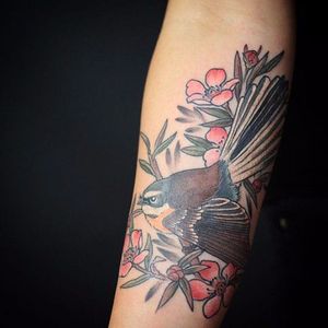 This kiwiana tattoo looks like a beautiful painting #kiwiana #bird #birdtattoo  #fantail #newzealand