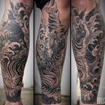 Tiger leg by Mike Rubendall #MikeRubendall #blackandgrey #Japanese #waves #leaves #tiger #junglecat #cat #nature #ocean #tattoooftheday