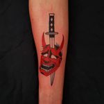 Hannya and sword tattoo by Uve #Uve #demontattoos #color #redink #graphic #hannya #hannyamask #horns #samuraisword #sword #knife #demon #yokai #popart
