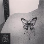 Por Maiara Moura! #MaiaraMoura #TatuadorasBrasileiras #borboleta #borboletatattoo #butterfly #butterflytattoo