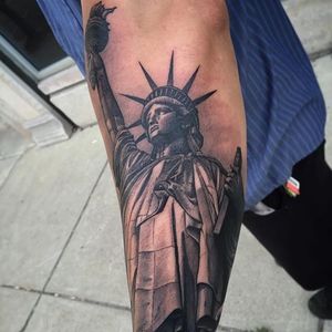 Black and grey Statue of Liberty tattoo by Bradley Pearce. #realism #blackandgrey #newyork #NY #statue #statueofliberty #BradleyPearce