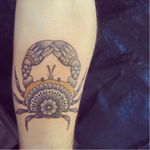 Crab tattoo by Fabrice Toutcourt #FabriceToutcourt #crab #dotwork #mandala