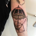 Umbrella Tattoo by Magda Hanke #umbrella #umbrellatattoo #neotraditional #neotraditionaltattoo #neotraditionaltattoos #neotraditionalartist #MagdaHanke