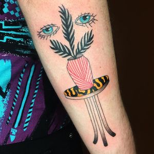 Strange things tattoo by Albie #Albie #planttattoos #color #surreal #plant #palm #leaves #nature #linework #table #pattern #print #eyes #cute #strange #80s #tattoooftheday