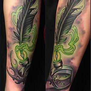 Magic Quill Tattoo by William Volz #quill #quilltattoo #newschoolquill #newschool #newschooltattoo #newschooltattoos #newschoolartist #WilliamVolz