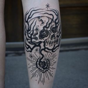 Tattoo by Franco Maldonado #FrancoMaldonado #blackandgrey #illustrative #newtraditional #darkart #surreal #linework #skull #fire #stars #death #life #space