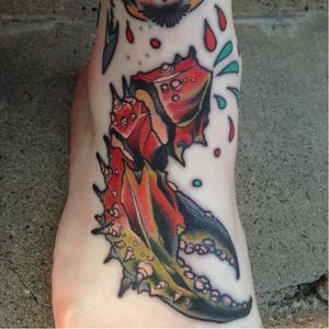 Crab Claw Tattoo by Mike Moses #crabclaw #crab #seacreature #claw #MikeMoses