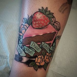 Chocolate-strawberry cake tattoo by Stef Neale. #cake #dessert #sweet #delicious #sweettooth #StefNeale